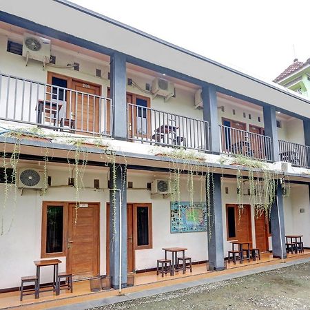 Hotel Wisma Ck Kebumen Exterior photo