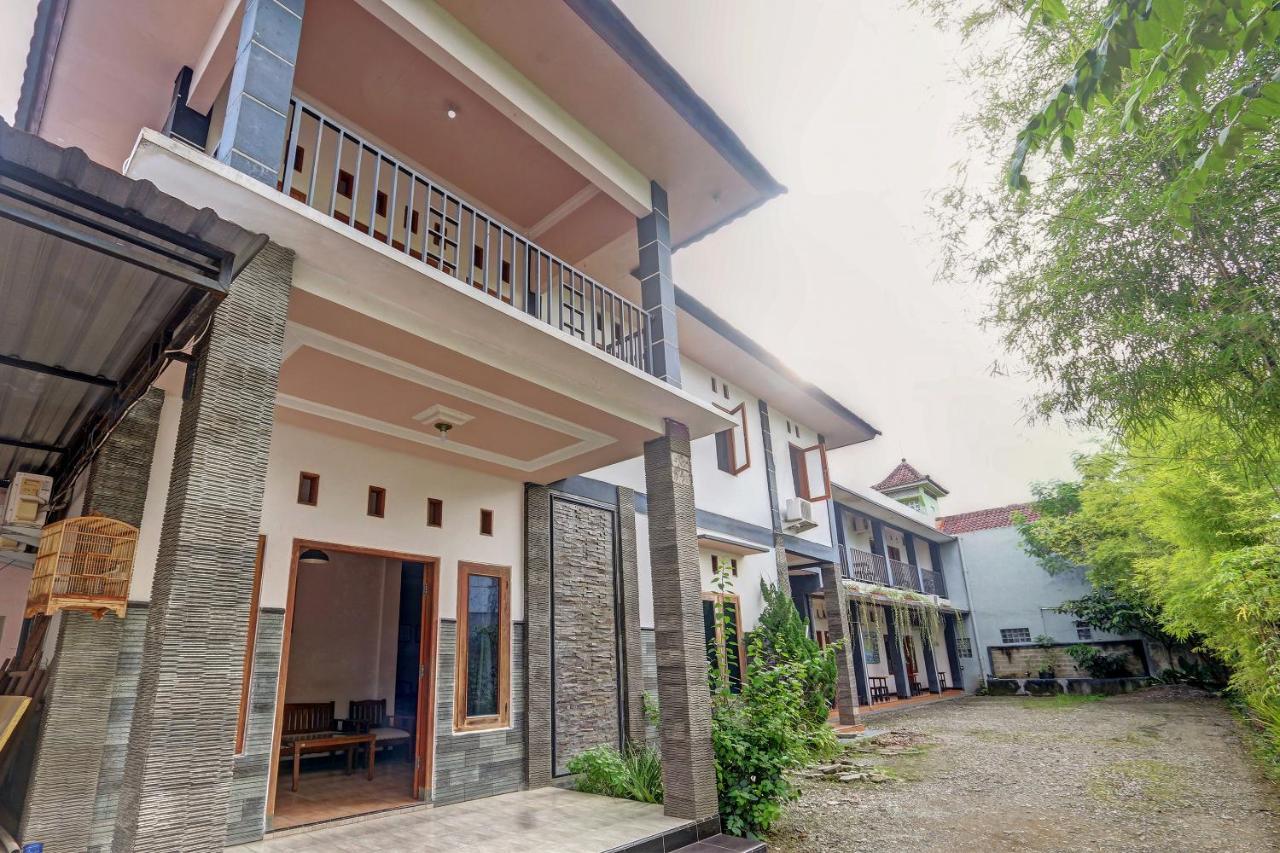 Hotel Wisma Ck Kebumen Exterior photo
