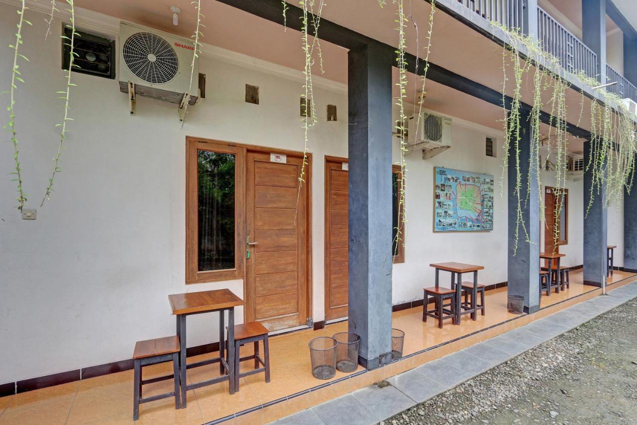 Hotel Wisma Ck Kebumen Exterior photo