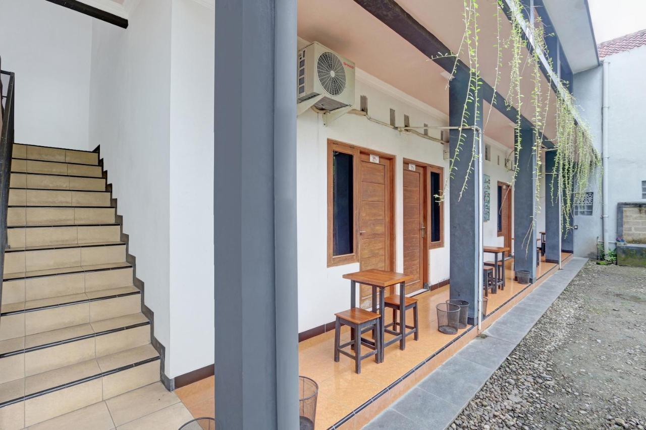 Hotel Wisma Ck Kebumen Exterior photo