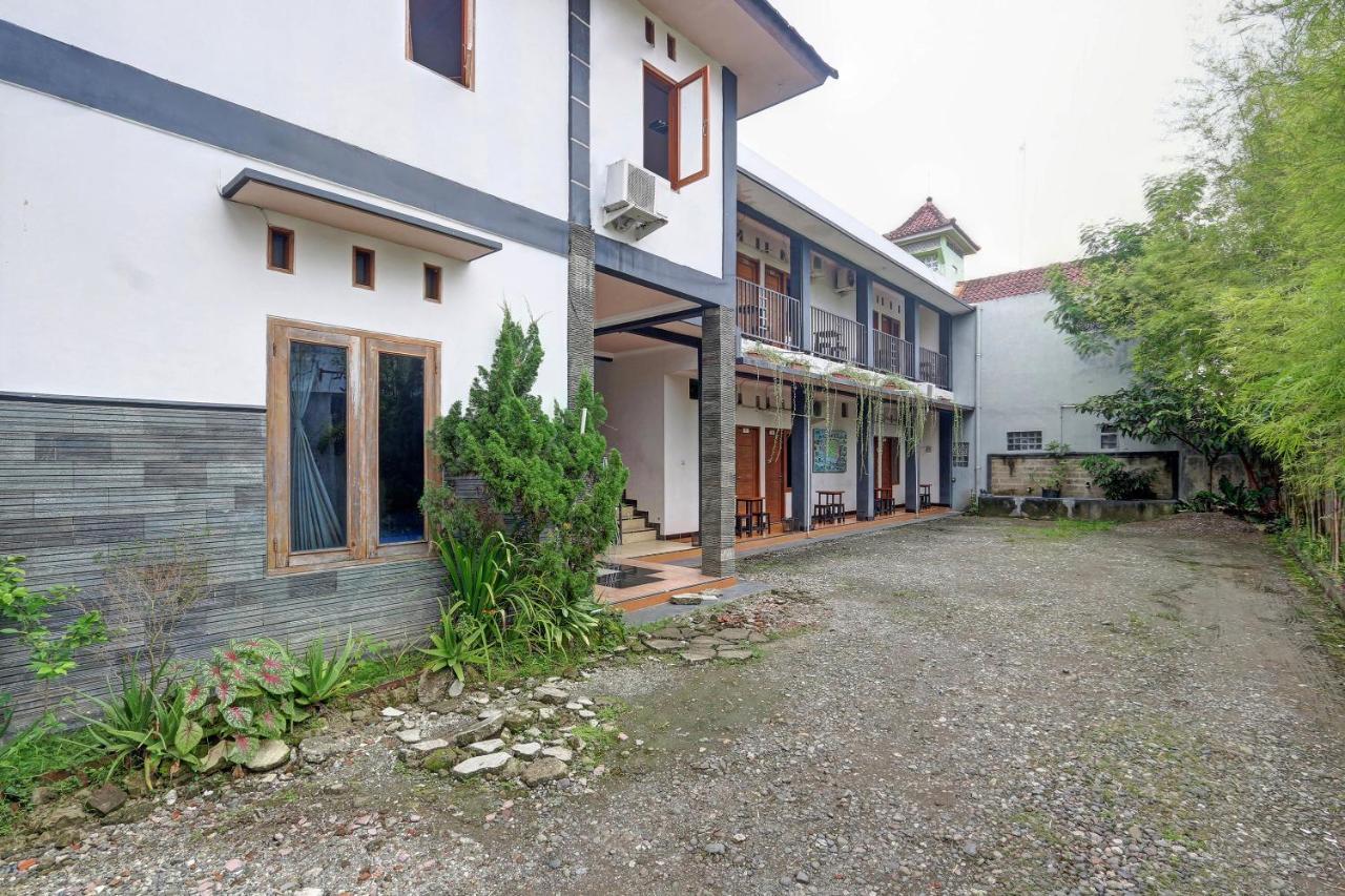 Hotel Wisma Ck Kebumen Exterior photo